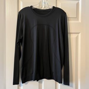 Swiftly Relaxed along-Sleeve Shirt